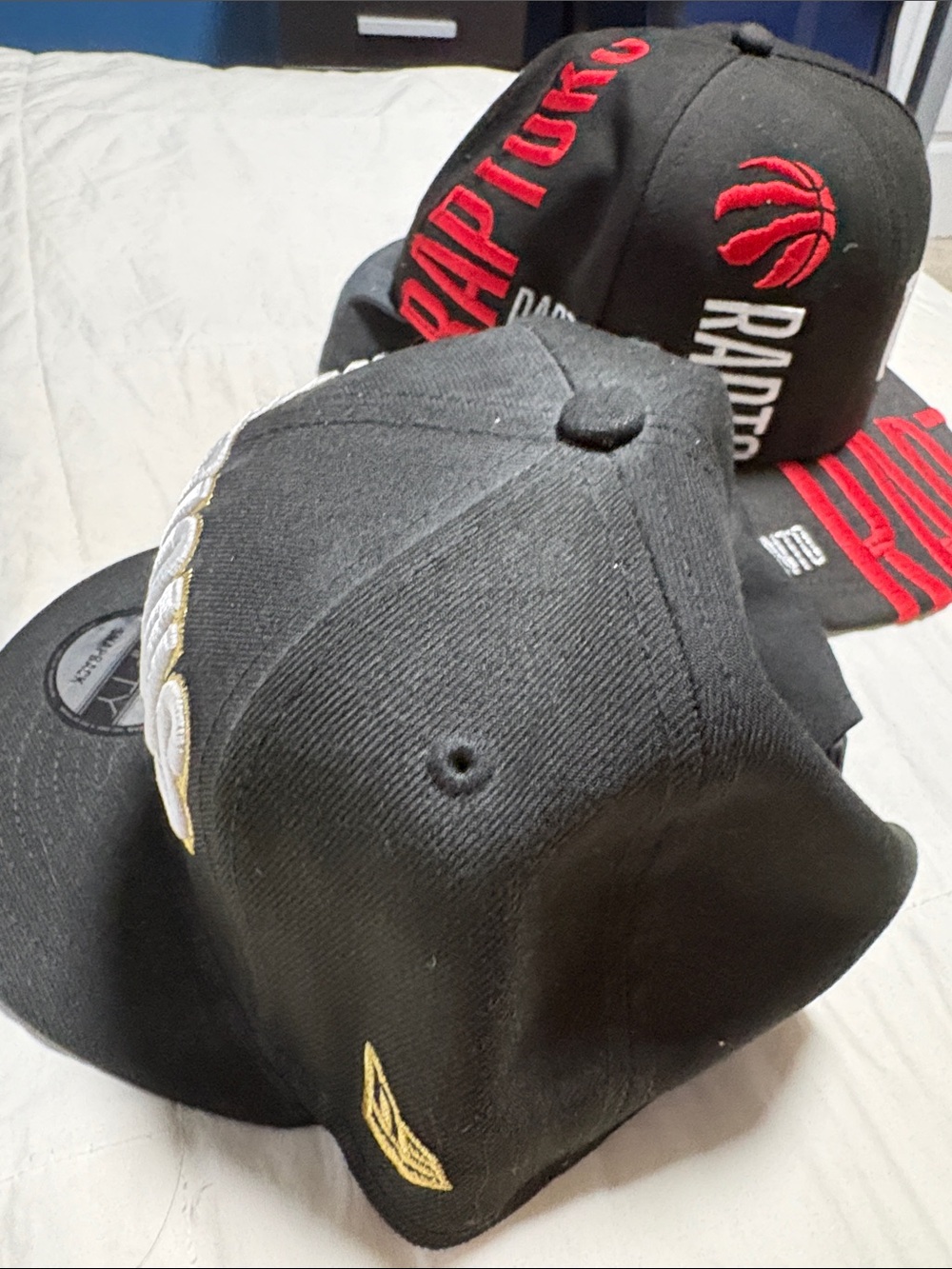 New Era Black/Gold/Red 'Champions' Snapback Hat - Picture 4 of 7